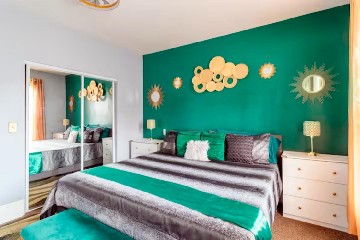 The Tremont Emerald - By Christmas Story House - Historic Charm & Modern Comfort Near Downtown With Parking, 300Mb Wifi & Self Check-In Кливленд Экстерьер фото