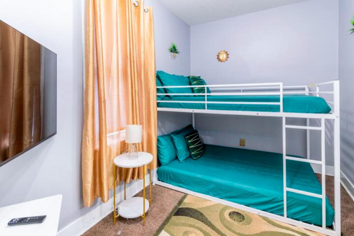 The Tremont Emerald - By Christmas Story House - Historic Charm & Modern Comfort Near Downtown With Parking, 300Mb Wifi & Self Check-In Кливленд Экстерьер фото