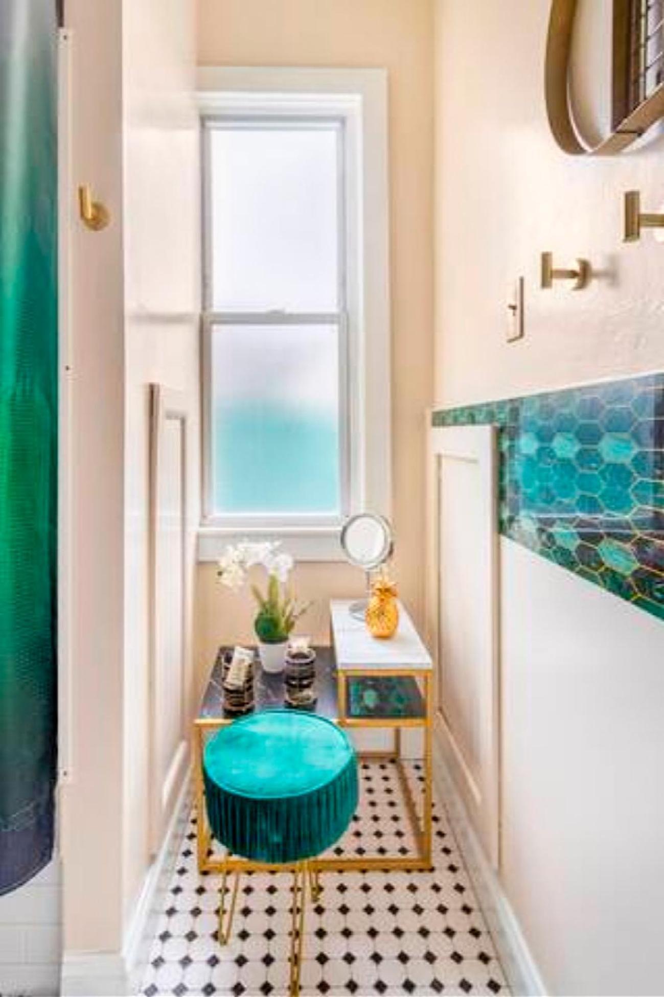 The Tremont Emerald - By Christmas Story House - Historic Charm & Modern Comfort Near Downtown With Parking, 300Mb Wifi & Self Check-In Кливленд Экстерьер фото
