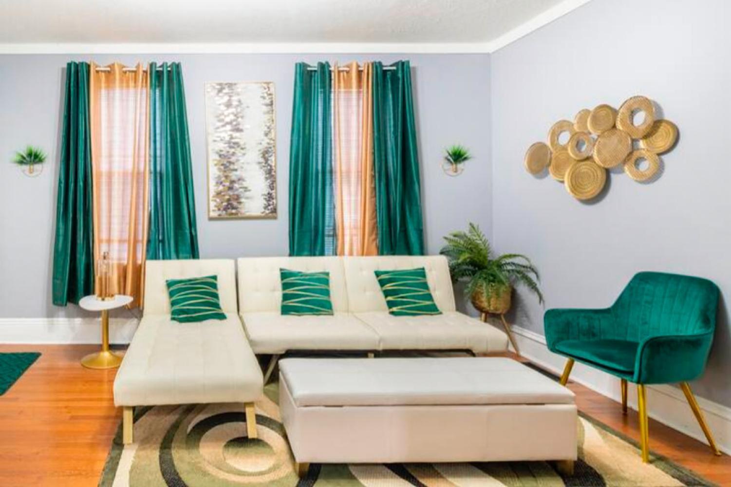 The Tremont Emerald - By Christmas Story House - Historic Charm & Modern Comfort Near Downtown With Parking, 300Mb Wifi & Self Check-In Кливленд Экстерьер фото